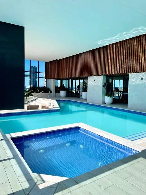 Brand New Luxury Oceanview 2Beds Apt 40F 黄金海岸 0*,  澳大利亚